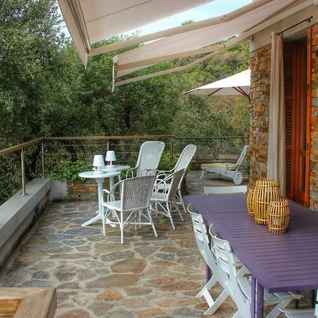 Samy Emplacement, Avec Piscine بيت للعطل